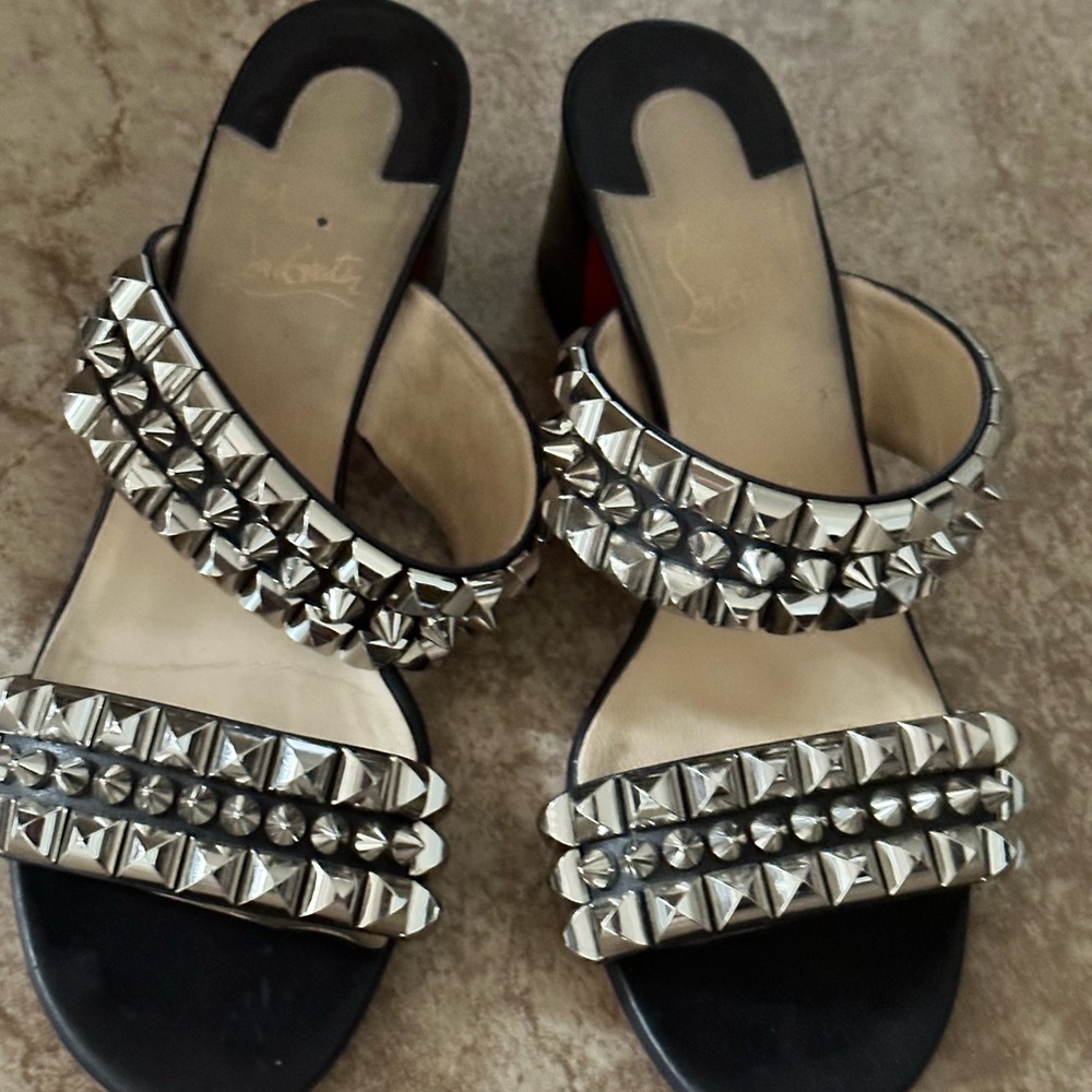 Christian louboutin mule